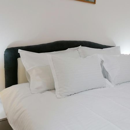 Apartman Mia スレムスカ・ミトロヴィツァ エクステリア 写真