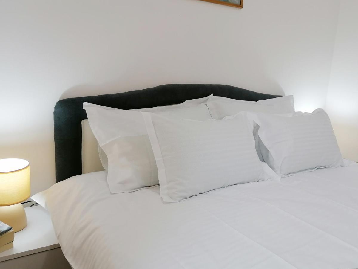 Apartman Mia スレムスカ・ミトロヴィツァ エクステリア 写真