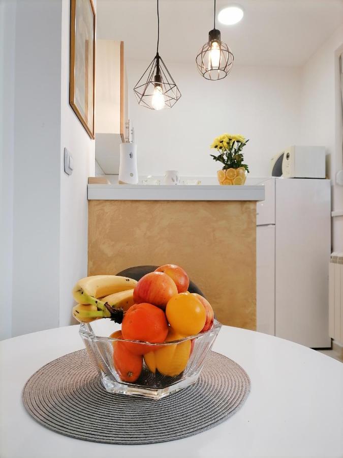 Apartman Mia スレムスカ・ミトロヴィツァ エクステリア 写真